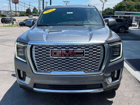 Certified 2021 GMC Yukon Denali w/ Denali Premium Package AWD/4WD image 8