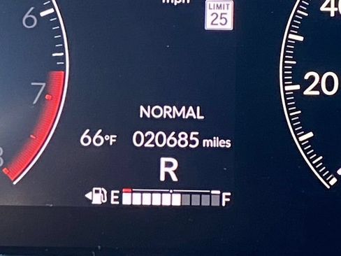 Certified 2025 Honda HR-V Sport image 28