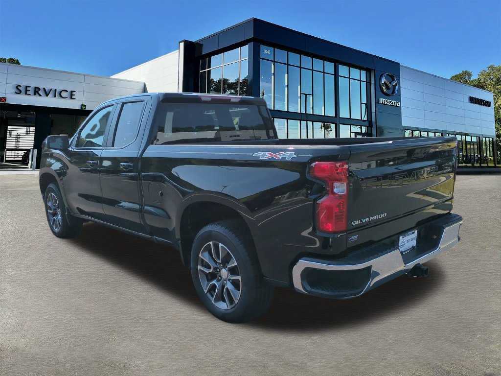 Used 2023 Chevrolet Silverado 1500 LT AWD/4WD image 6