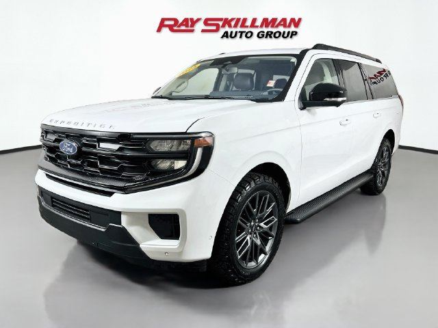Used 2025 Ford Expedition Max Active AWD/4WD image 3