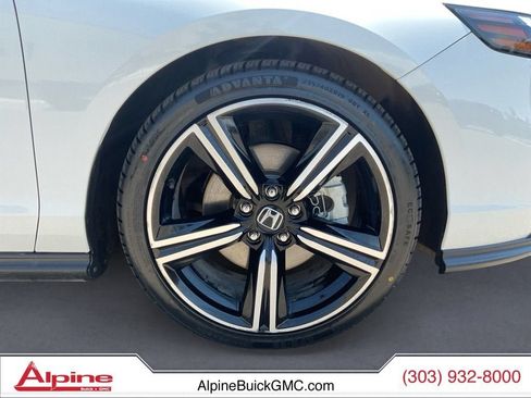 Used 2023 Honda Accord Sport image 14