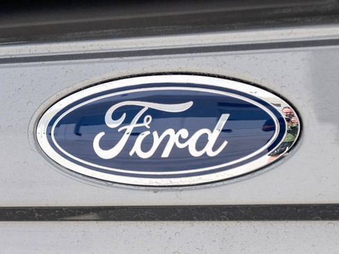 Used 2022 Ford F350 Lariat w/ Lariat Ultimate Package AWD/4WD image 69