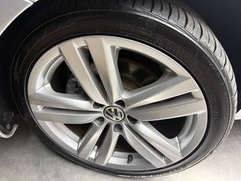 Used 2012 Volkswagen Eos Lux FWD image 21