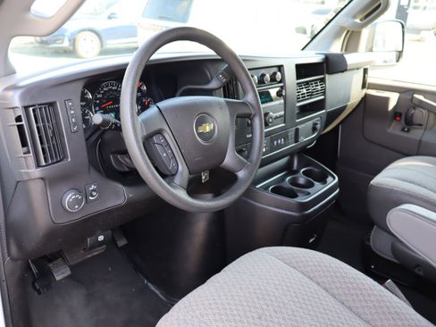 Used 2024 Chevrolet Express 3500 LT w/ LT Preferred Equipment Group RWD image 13