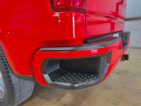 Used 2022 Chevrolet Silverado 1500 Custom image 3