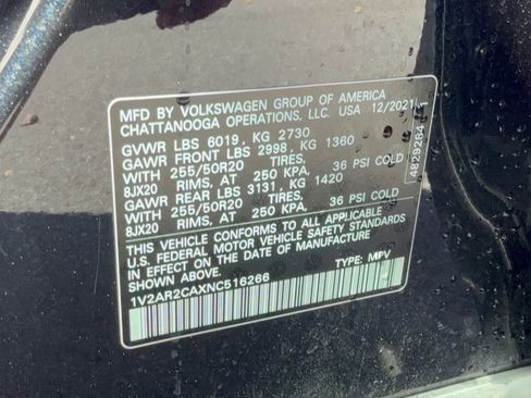 Used 2022 Volkswagen Atlas SEL R-Line AWD/4WD image 31