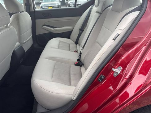 Used 2025 Nissan Altima 2.5 SV FWD image 20