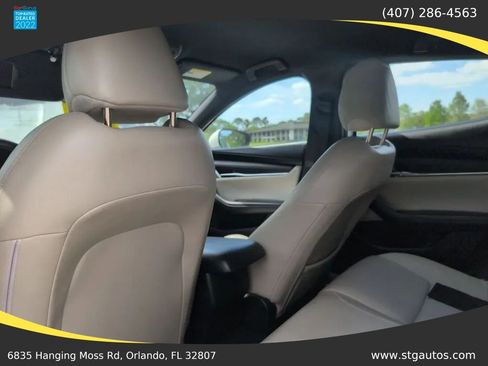 Used 2020 MAZDA MAZDA3 Hatchback w/ Preferred Package FWD image 16