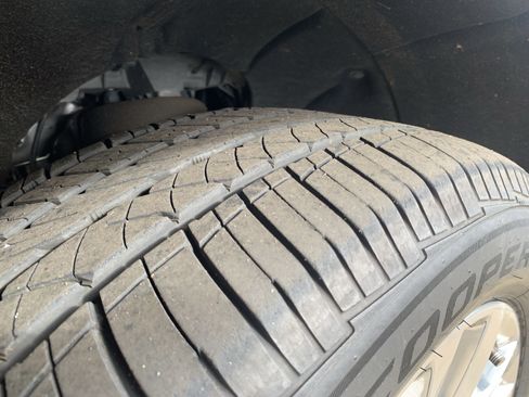 Used 2021 Cadillac Escalade Premium Luxury w/ Driver Assist Tech Package image 12