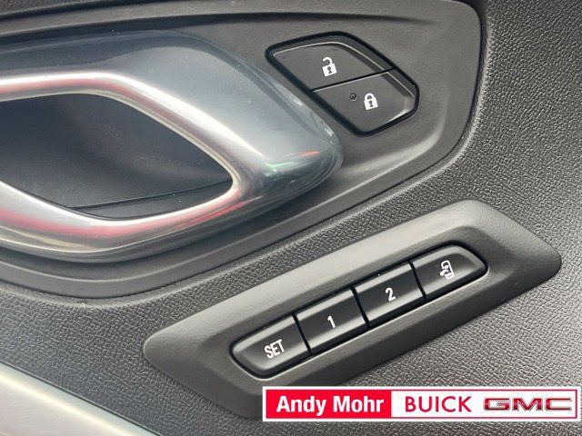 Used 2019 Chevrolet Camaro SS RWD image 26