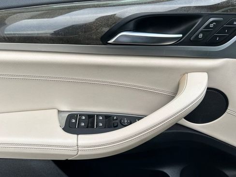 Used 2019 BMW X3 xDrive30i w/ Premium Package image 10