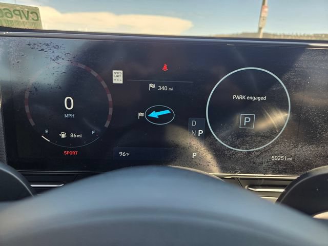 Used 2024 Hyundai Kona Limited FWD image 15