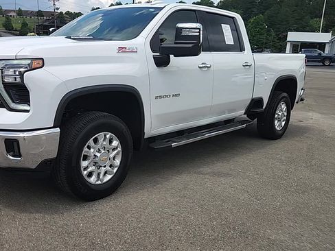 Used 2024 Chevrolet Silverado 2500 LTZ w/ LTZ Convenience Package AWD/4WD image 1