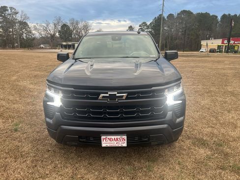Used 2023 Chevrolet Silverado 1500 RST image 3