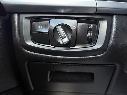 Used 2018 BMW X5 xDrive40e image 31