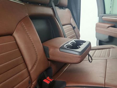 Used 2024 GMC Sierra 3500 Denali Ultimate image 48