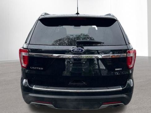 Used 2018 Ford Explorer Limited w/ Equipment Group 301A AWD/4WD image 5