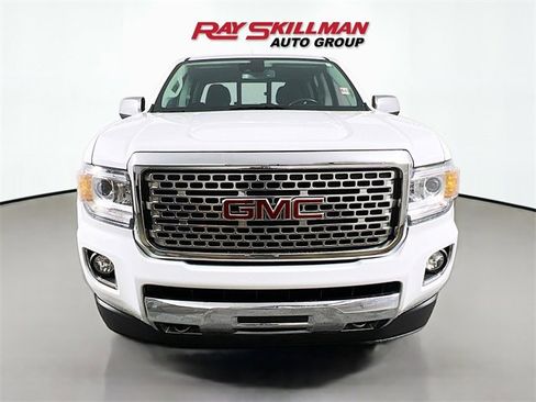 Used 2019 GMC Canyon Denali image 2