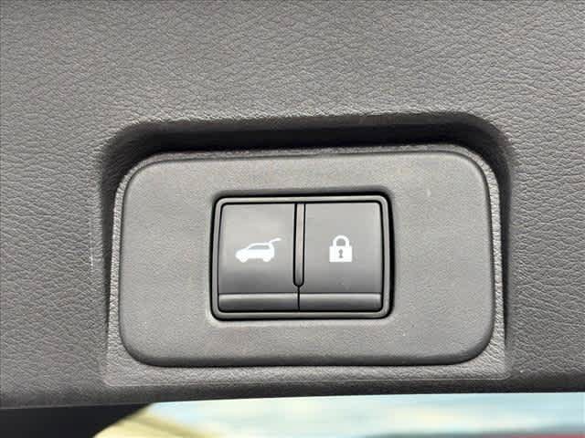 Used 2026 Nissan Rogue SV FWD image 6