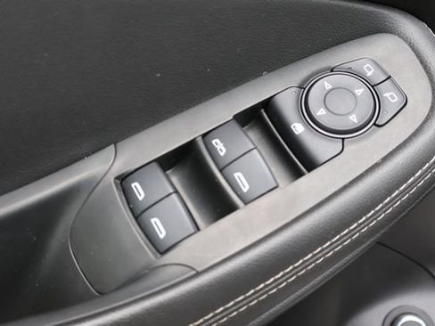Used 2021 Buick Encore GX Select w/ Sport Touring Package FWD image 13