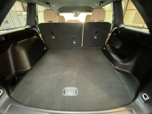 Used 2024 Jeep Grand Cherokee Limited AWD/4WD image 31