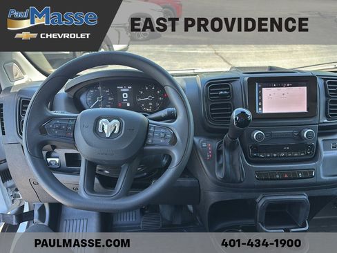 Used 2025 RAM ProMaster 2500 w/ Convenience Group FWD image 13