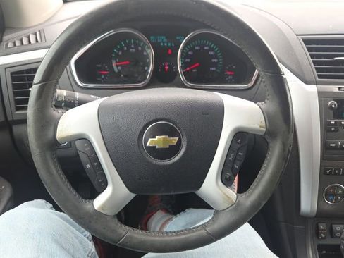Used 2011 Chevrolet Traverse LT w/ Personal Connectivity Package FWD image 36