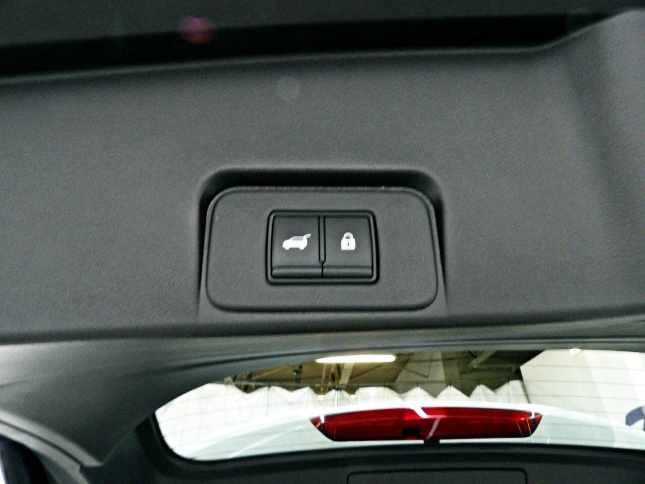 Used 2021 Nissan Rogue SL AWD/4WD image 14