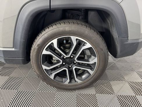 Used 2024 Jeep Compass Limited AWD/4WD image 12
