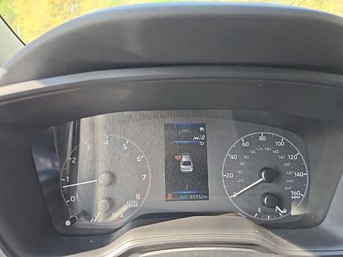 Used 2024 Toyota Corolla LE image 6