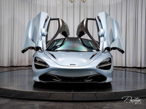 Used 2018 McLaren 720S Luxury RWD image 8