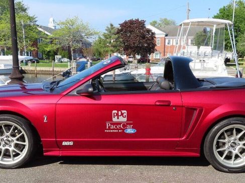 Used 1999 Ford Mustang Cobra RWD image 15