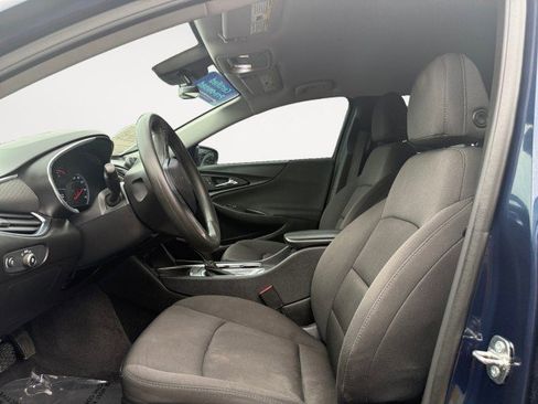 Used 2020 Chevrolet Malibu LT image 4