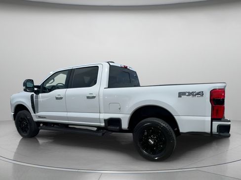 New 2026 Ford F250 Lariat w/ Black Appearance Package image 18