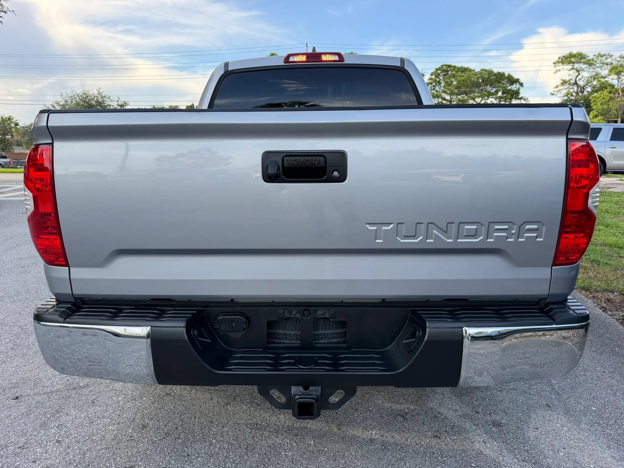 Used 2021 Toyota Tundra Limited RWD image 5