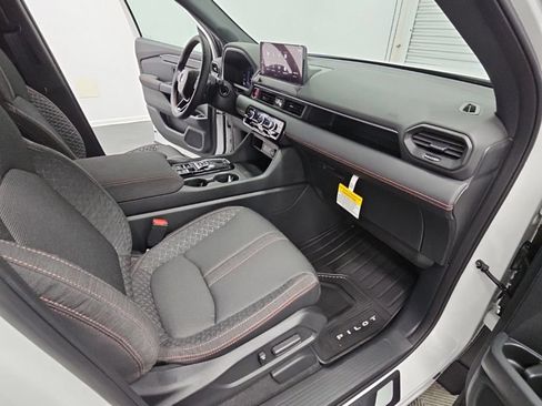New 2026 Honda Pilot Sport image 37