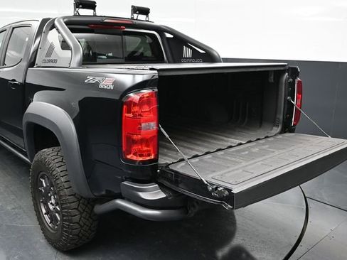Used 2021 Chevrolet Colorado ZR2 w/ Colorado ZR2 Bison Edition image 18