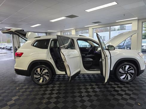 New 2026 Volkswagen Atlas SEL image 16