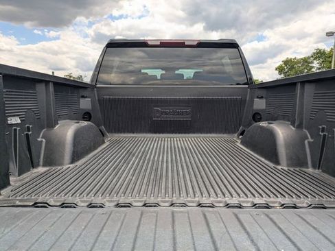 Used 2025 GMC Sierra 1500 SLT RWD image 12