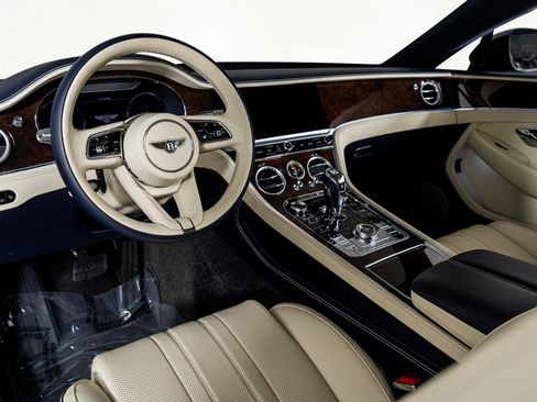 Used 2023 Bentley Continental GT Mulliner image 2