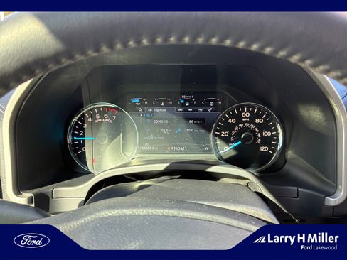 Used 2018 Ford F150 Lariat w/ Equipment Group 502A Luxury image 11