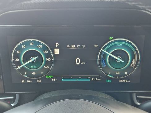 Used 2024 Hyundai Elantra Limited FWD image 6