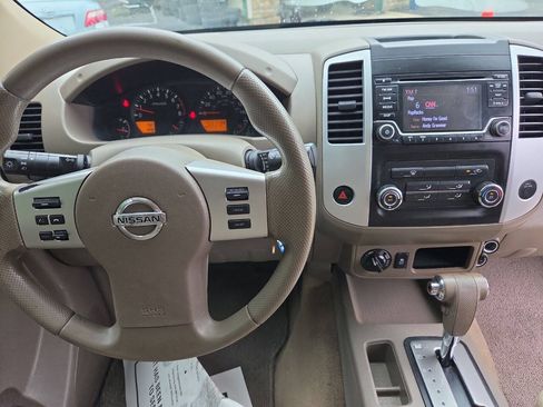 Used 2015 Nissan Frontier SV AWD/4WD image 26