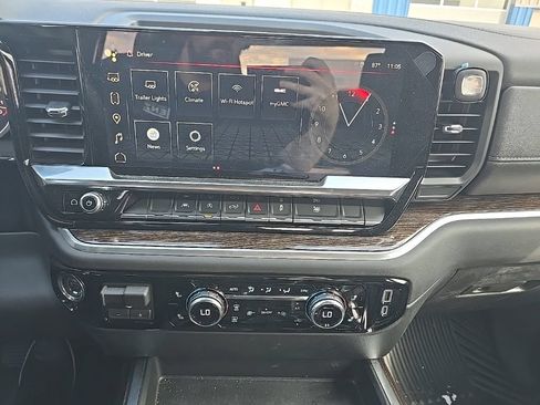 Used 2026 GMC Sierra 1500 Elevation AWD/4WD image 21