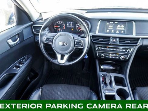 Used 2018 Kia Optima S w/ Panoramic Sunroof Package image 8