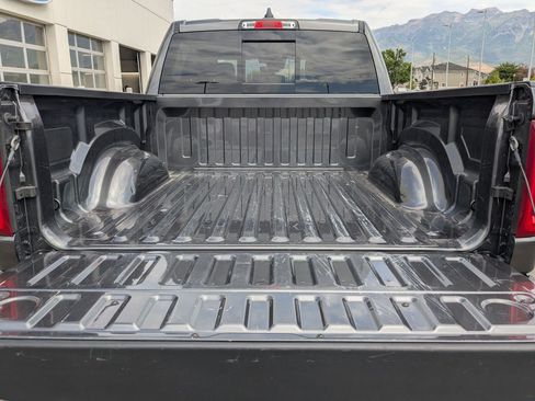 Used 2025 RAM 1500 Laramie w/ Sport Appearance Package AWD/4WD image 31