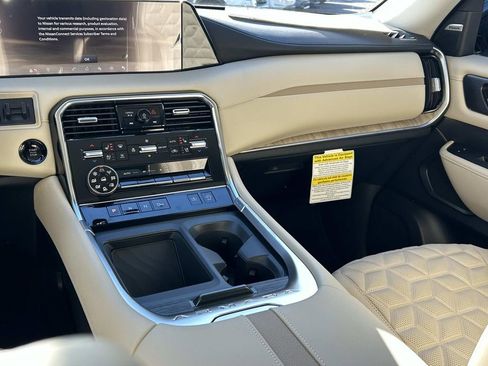 New 2026 Nissan Armada Platinum Reserve w/ Accent Package AWD/4WD image 27