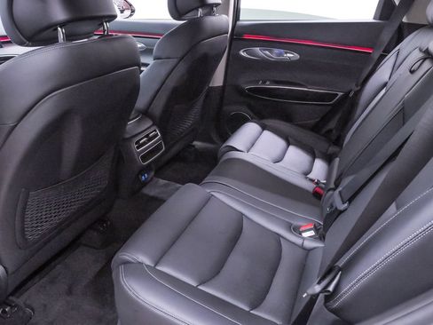 Certified 2026 Genesis GV70 2.5T AWD/4WD image 10
