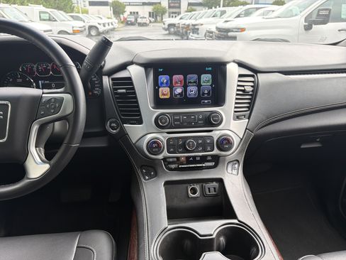 Used 2020 GMC Yukon SLT AWD/4WD image 31