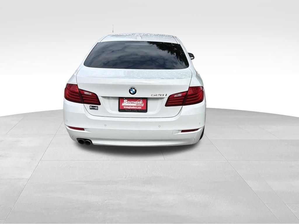 Used 2016 BMW 528i xDrive Sedan AWD/4WD image 8
